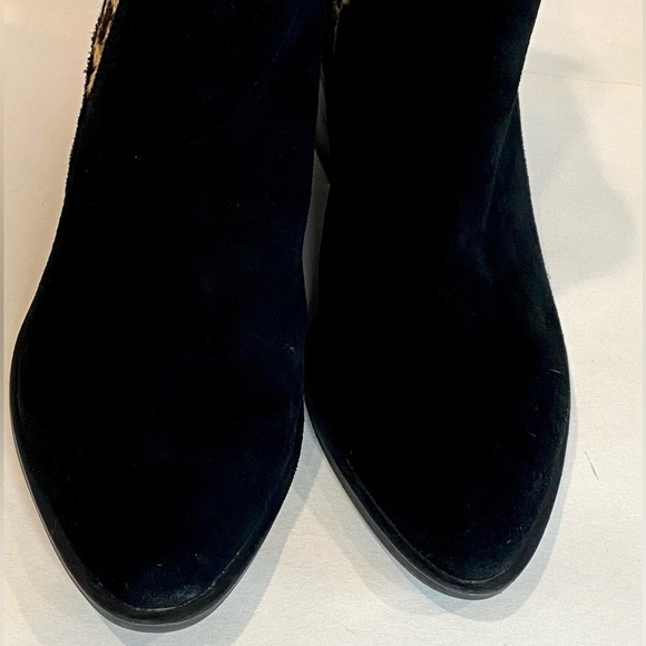 CROWN VINTAGE Black Suede Ankle Boots Animal Print on Side Shaft 2” Heel Size 8 - Picture 7 of 12